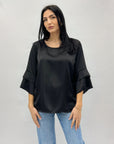 Maglia in raso con maniche campana