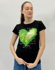 T-shirt con cuore e scritte