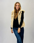Gilet pelliccia con cappuccio