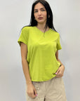 T-shirt tinta unita taglia grande con scollo a V