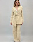 Completo giacca e pantalone con cintura