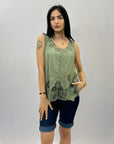 Blusa in cotone smanicata con dettagli