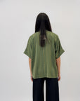 Camicia con scollo alla coreana stampa righe