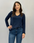 Maglia scollo V in misto lana e cotone – Morbida e calda