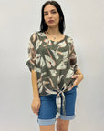 Maglia taglia comoda con nodo