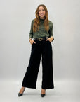 Pantaloni in velluto a palazzo con cintura