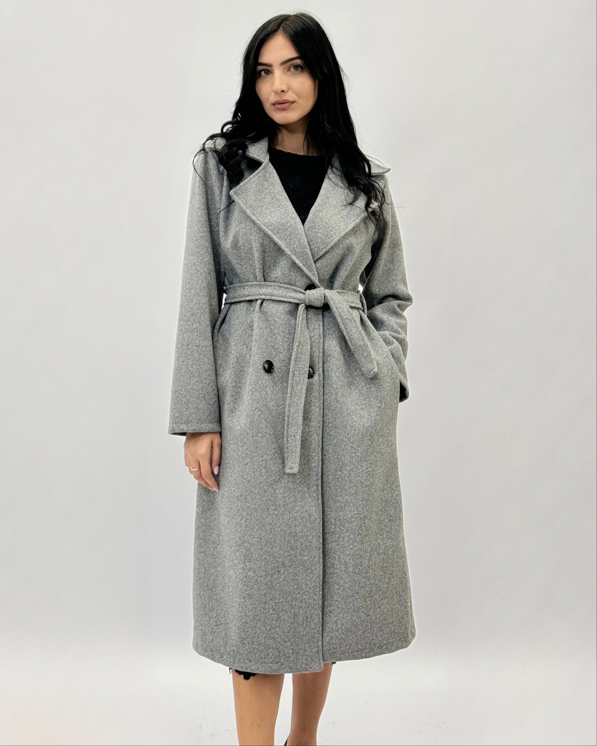 Cappotto doppiopetto con cintura – Eleganza senza tempo