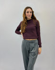 Pullover crop con intrecci