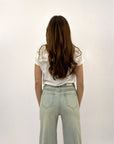 T-shirt in cotone con ricami fragole