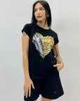 T-shirt con stampa cuore e palma