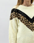 Maglione misto lana con stampa leopardata paillettes