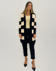 Cardigan lungo a righe larghe – Stile moderno e avvolgente