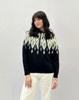 Maglione con cappuccio stampa jacquard