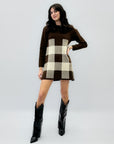 Abito in maglia con fantasia a quadri
