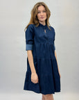 Abito in denim con balze scollo alla coreana