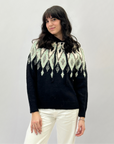Maglione con cappuccio stampa jacquard