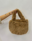 Borsa shopper in ecopelliccia con tracolla