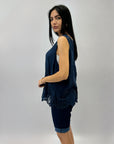 Blusa in cotone smanicata con dettagli