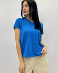 T-shirt tinta unita taglia grande con scollo a V