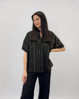Camicia con scollo alla coreana stampa righe