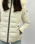 Giacca piumino sciancrato con zip