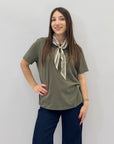 Maglia con foulard