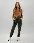 Pantaloni in velluto con cintura