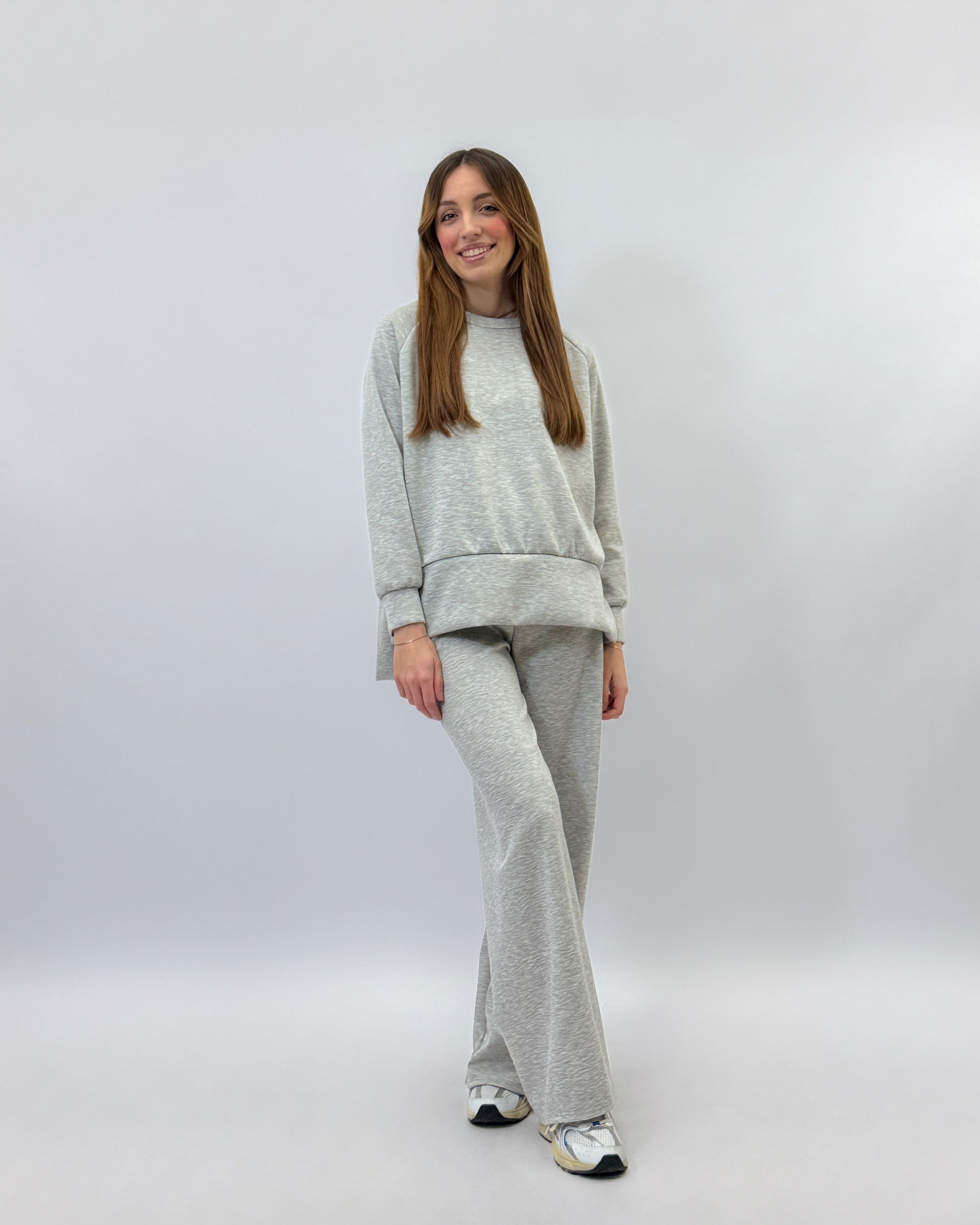 Completo tuta con pantalone ampio