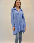 Camicia a righe con fondo asimmetrico