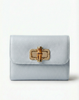Pochette elegante in vera pelle con chiusura decorativa