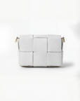 Mini bag intrecciata in vera pelle dal design moderno