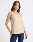 Camicia con gioielli