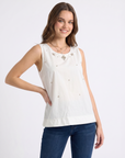 Camicia con gioielli