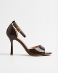 Sandalo elegante in vernice con tacco 8 cm