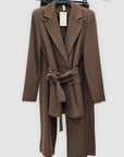 Completo donna gessato con blazer e pantaloni