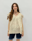 T-shirt in pizzo sangallo con maniche volant