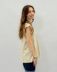 T-shirt in pizzo sangallo con maniche volant