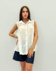 Camicia smanicata leggera in cotone