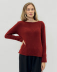 Maglione girocollo in lana effetto nuvola – Morbidezza e comfort assoluto