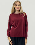 Maglione misto lana e cashmere con cucitura centrale – Comfort e raffinatezza