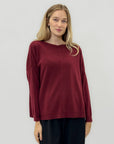 Maglione misto lana e cashmere con cucitura centrale – Comfort e raffinatezza