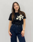 T-shirt in cotone con fiore