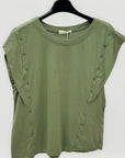 T-shirt con Borchie Laterali