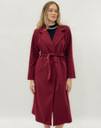 Cappotto lungo con cintura e dettagli dorati - Eleganza e calore