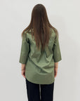 Camicia in cotone con scollo