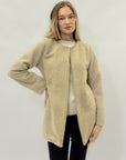 Cappotto corto in bouclé – Stile minimal e comfort