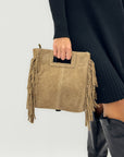 Borsa in vera pelle scamosciata con frange – Made in Italy