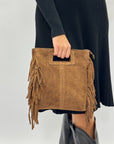 Borsa in vera pelle scamosciata con frange – Made in Italy