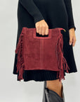 Borsa in vera pelle scamosciata con frange – Made in Italy