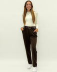 Pantaloni a vita alta – Linea morbida e versatile